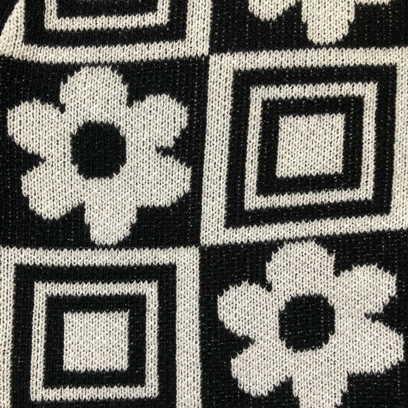 Cleo Black & White Knit Floral Cardigan - Picture 17 of 17